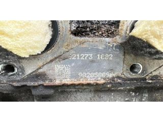 bontott OPEL VIVARO Motor (Fűzött blokk hengerfejjel)