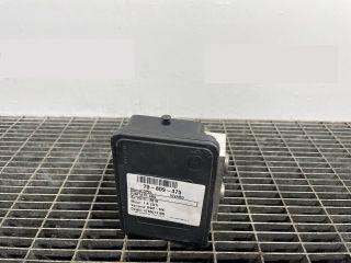 bontott OPEL VIVARO ABS Kocka