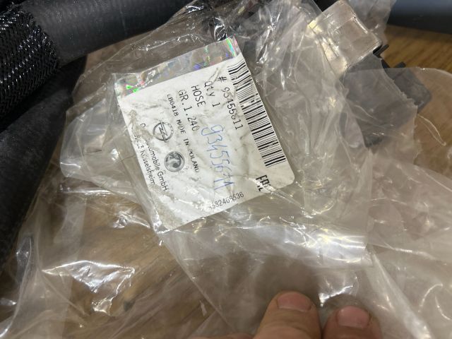 bontott OPEL VIVARO Fűtőradiátor Vízcső Alsó