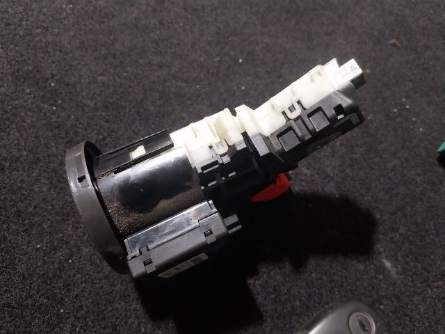 bontott OPEL VIVARO Gyújtáskapcsoló Házzal