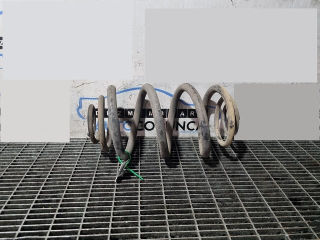 bontott OPEL VIVARO Hátsó Rugó