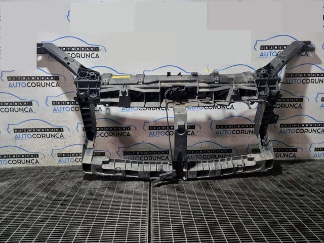 bontott OPEL VIVARO Homlokfal (Üres lemez)