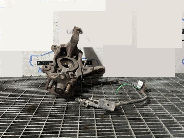 bontott OPEL VIVARO Jobb első Csonkállvány