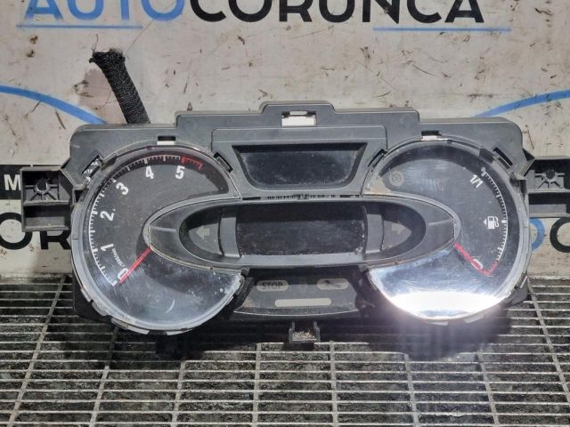 bontott OPEL VIVARO Kilométeróra