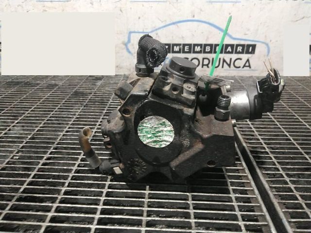 bontott OPEL VIVARO Nagynyomású Szivattyú