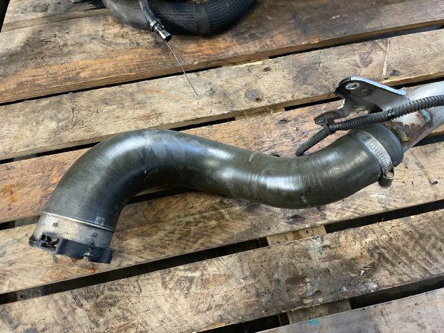 bontott OPEL VIVARO Turbócső