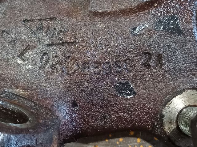 bontott OPEL VIVARO Bal első Csonkállvány Kerékaggyal