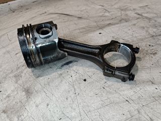 bontott OPEL VIVARO Dugattyú és Hajtókar