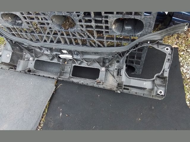 bontott OPEL VIVARO Homlokfal (Üres lemez)