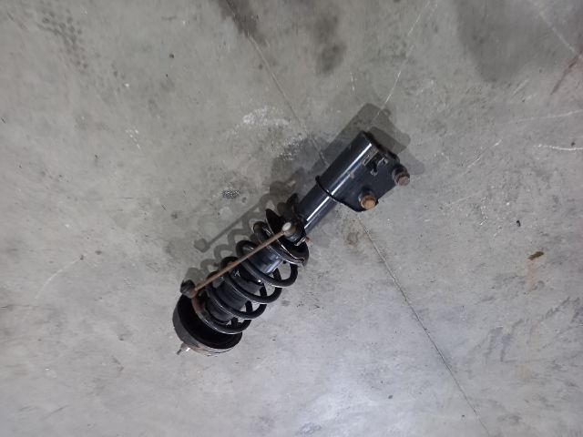 bontott OPEL VIVARO Jobb első Gólyaláb (Lengécsillapító, Rugó)