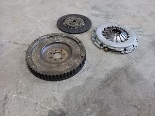 bontott OPEL VIVARO Kuplung Szett Lendkerékkel