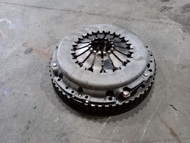 bontott OPEL VIVARO Kuplung Szett Lendkerékkel