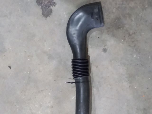 bontott OPEL VIVARO Légbeömlő Cső