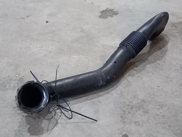 bontott OPEL VIVARO Légbeömlő Cső