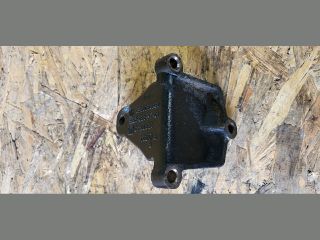 bontott OPEL VIVARO Motor Tartó Bak (Fém)