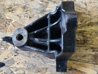 bontott OPEL VIVARO Motor Tartó Bak (Fém)