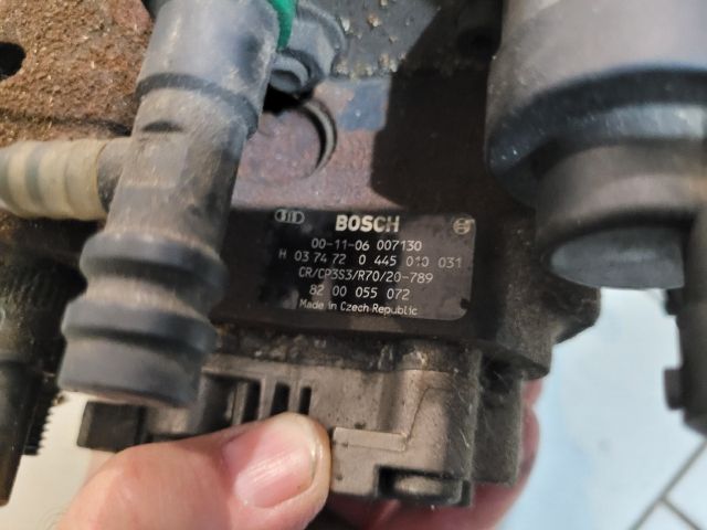 bontott OPEL VIVARO Nagynyomású Szivattyú