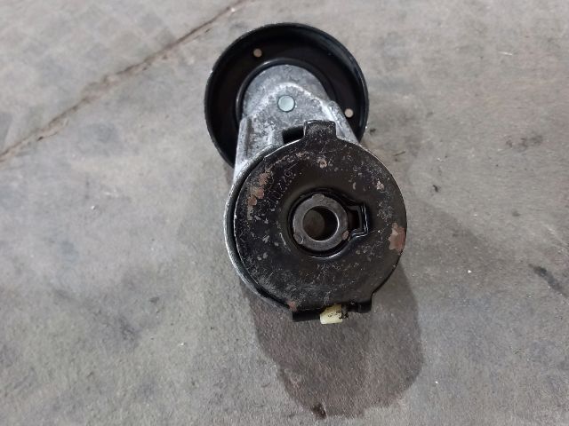 bontott OPEL VIVARO Szíjfeszítő Görgő