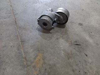 bontott OPEL VIVARO Szíjfeszítő Görgő