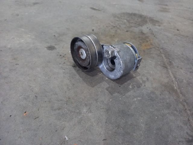 bontott OPEL VIVARO Szíjfeszítő Görgő