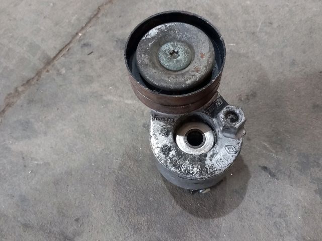 bontott OPEL VIVARO Szíjfeszítő Görgő