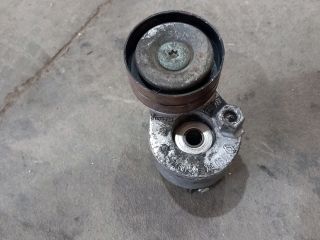 bontott OPEL VIVARO Szíjfeszítő Görgő