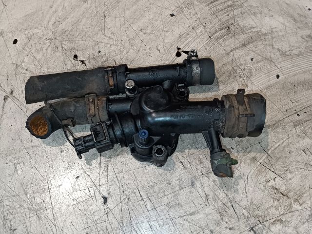 bontott OPEL VIVARO Termosztátház