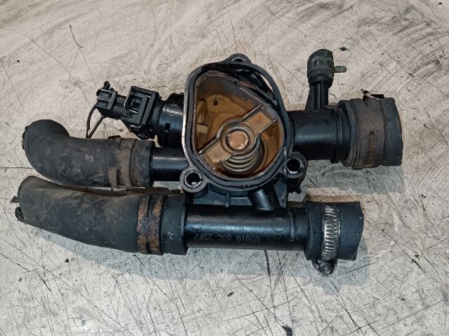 bontott OPEL VIVARO Termosztátház