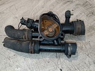 bontott OPEL VIVARO Termosztátház
