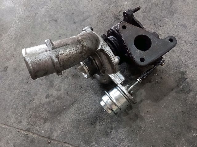 bontott OPEL VIVARO Turbó