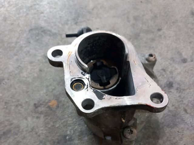 bontott OPEL VIVARO Vákumpumpa