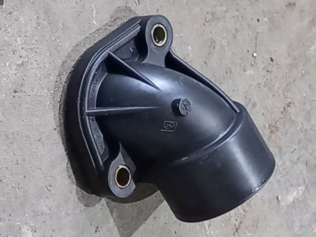 bontott OPEL VIVARO Vízcső