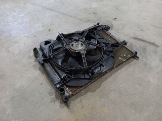 bontott OPEL VIVARO Vízhűtő Radiátor (Nem klímás)