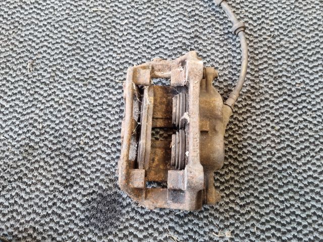 bontott OPEL VIVARO Bal első Féknyereg Munkahengerrel