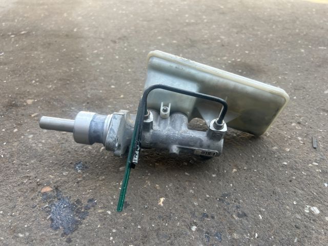 bontott OPEL VIVARO Főfékhenger