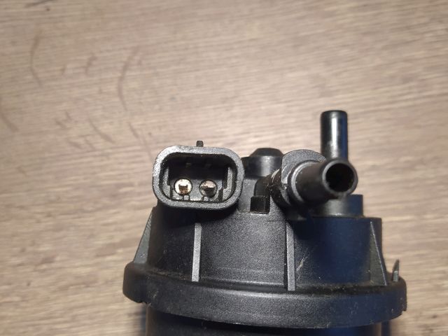 bontott OPEL VIVARO Gázolajszűrő Ház