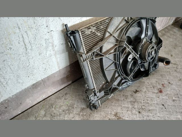 bontott OPEL VIVARO Hűtő Ventilátor(ok), Radiátor(ok) Szett