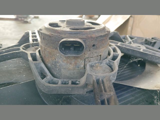 bontott OPEL VIVARO Hűtő Ventilátor(ok), Radiátor(ok) Szett