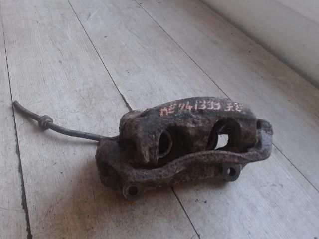 bontott OPEL VIVARO Jobb első Féknyereg Munkahengerrel