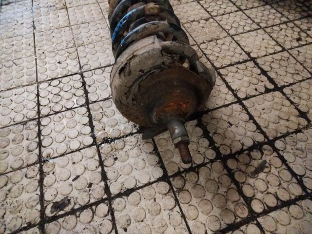 bontott OPEL VIVARO Jobb első Gólyaláb (Lengécsillapító, Rugó)