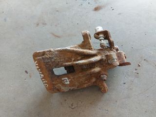 bontott OPEL VIVARO Jobb hátsó Féknyereg Munkahengerrel