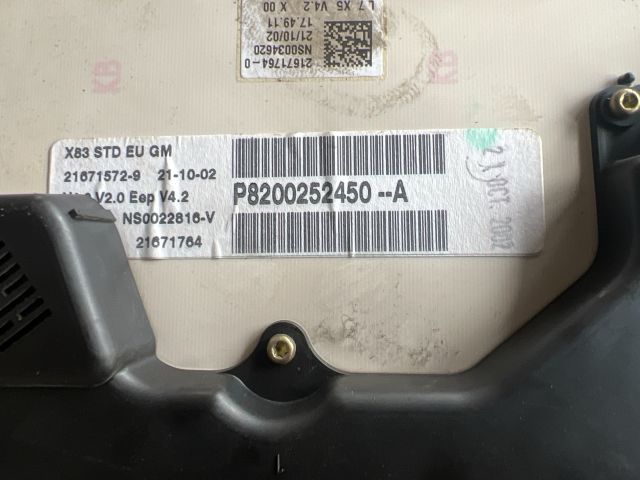 bontott OPEL VIVARO Kilométeróra