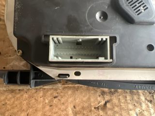 bontott OPEL VIVARO Kilométeróra