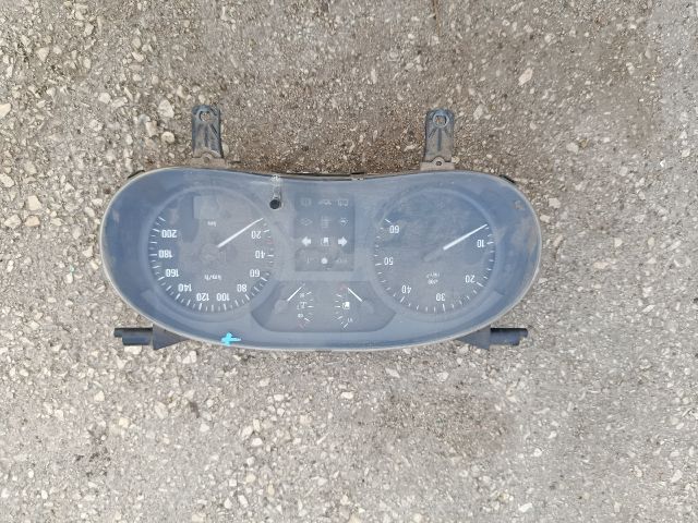 bontott OPEL VIVARO Kilométeróra