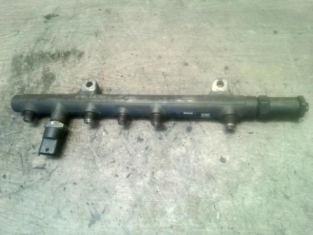 bontott OPEL VIVARO Közösnyomócső