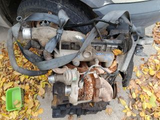 bontott OPEL VIVARO Motor (Fűzött blokk hengerfejjel)