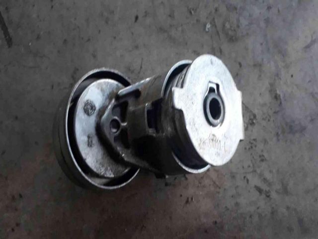 bontott OPEL VIVARO Szíjfeszítő Görgő