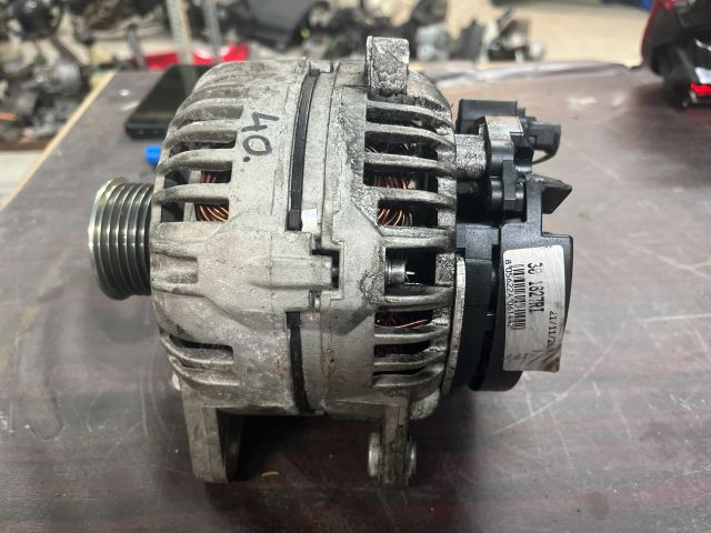 bontott OPEL VIVARO Generátor