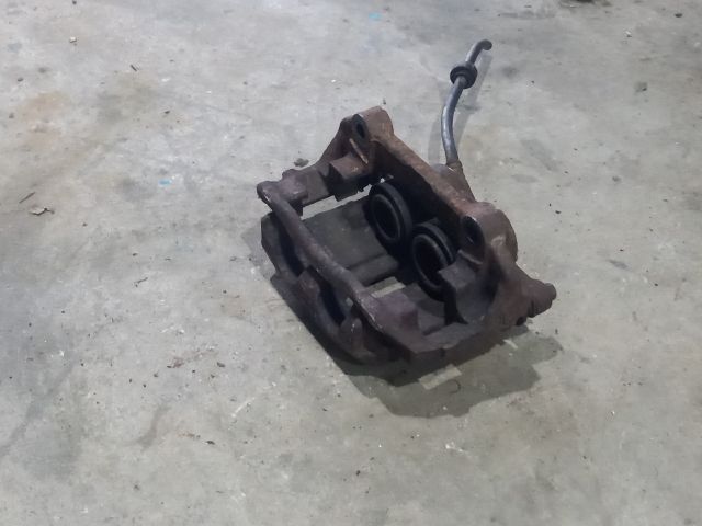 bontott OPEL VIVARO Bal első Féknyereg Munkahengerrel