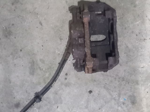 bontott OPEL VIVARO Bal első Féknyereg Munkahengerrel